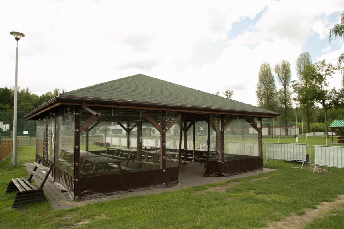 Camping Oaza Blonie Kornik Domki Standard Plus - 3 Pokoje ภายนอก รูปภาพ