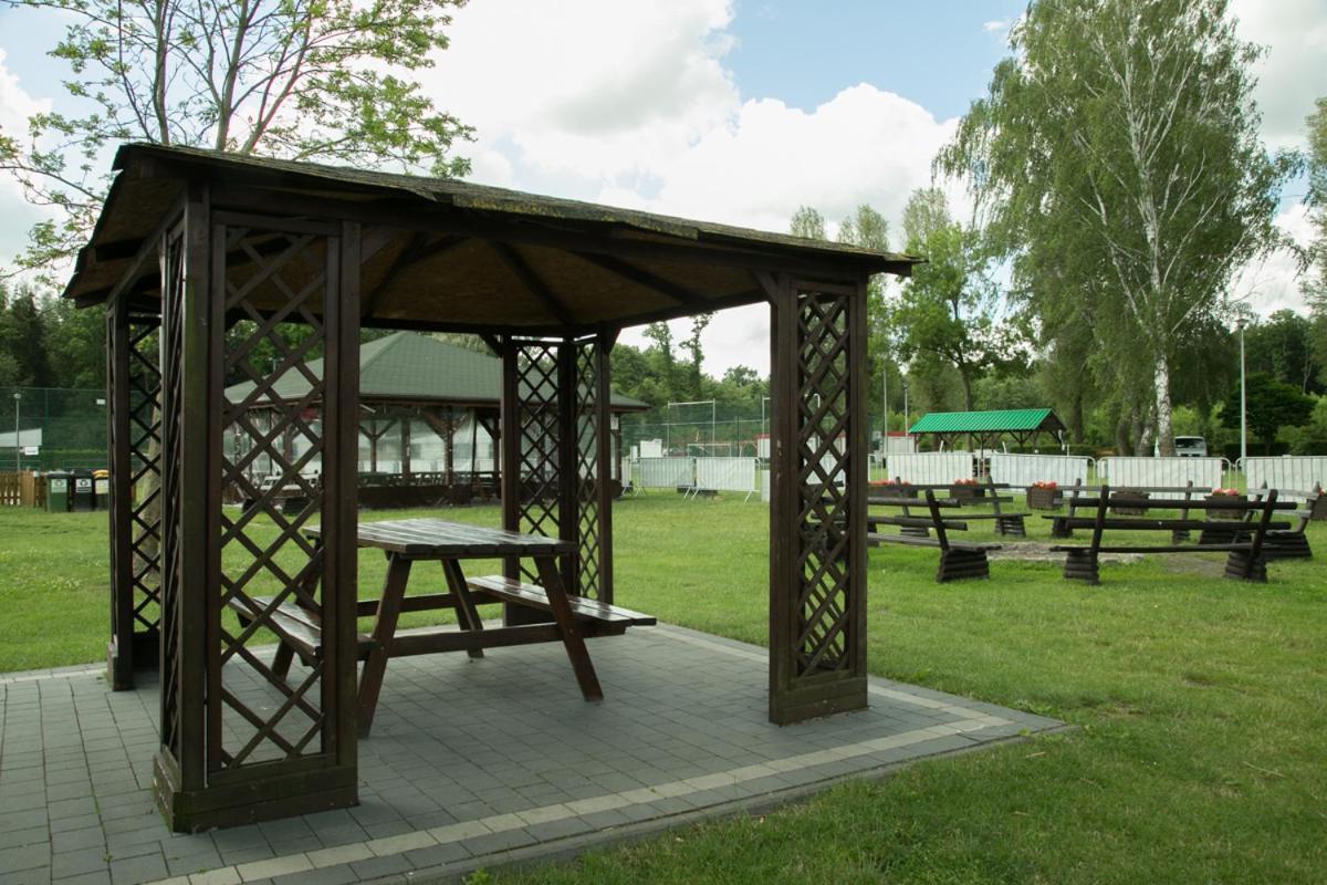 Camping Oaza Blonie Kornik Domki Standard Plus - 3 Pokoje ภายนอก รูปภาพ